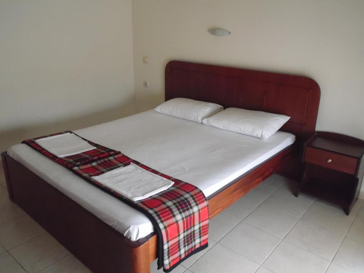 Christos Rooms Ставрос Екстериор снимка
