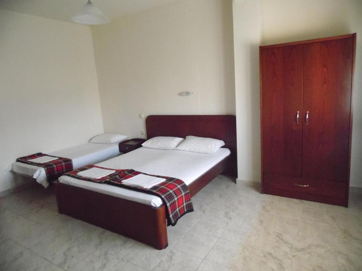 Christos Rooms Ставрос Екстериор снимка