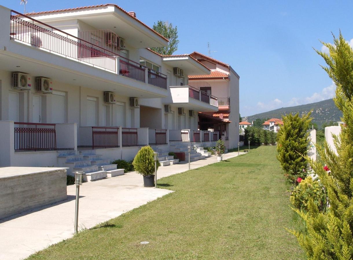 Christos Rooms Ставрос Екстериор снимка
